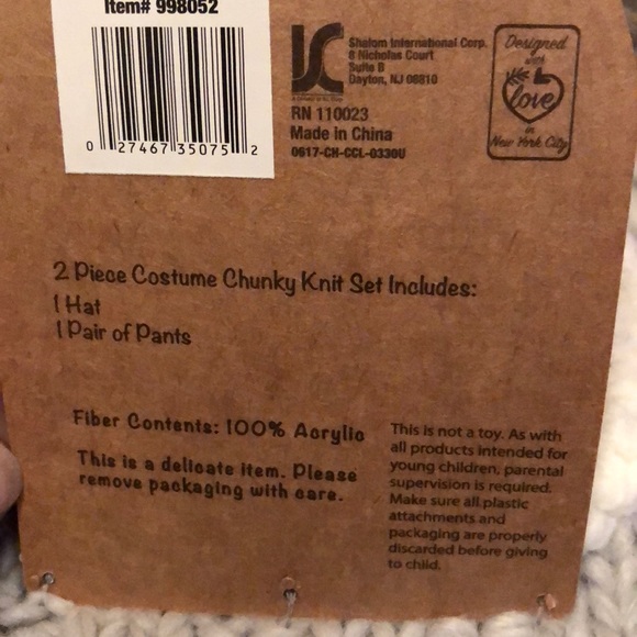 2 pc chunky knit set. - Picture 2 of 3